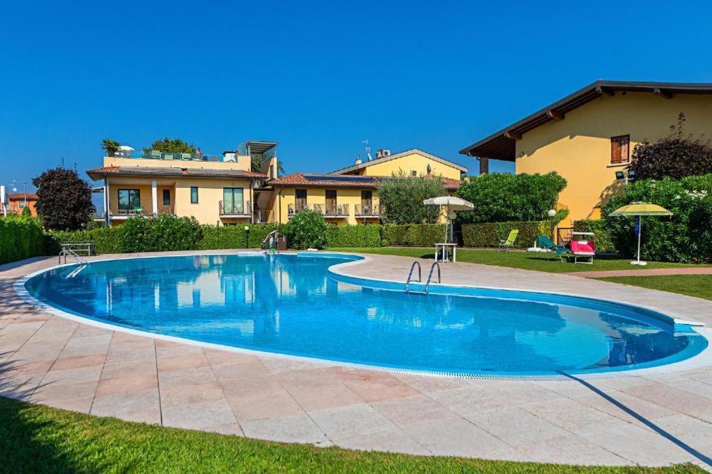 Dimora Nicola A Due Passi Dal Lago Sirmione Exterior photo